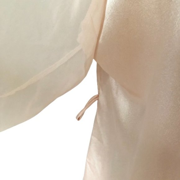 Vintage VALENTINO Peach Satin Lace Negligee Robe - Picture 14 of 17